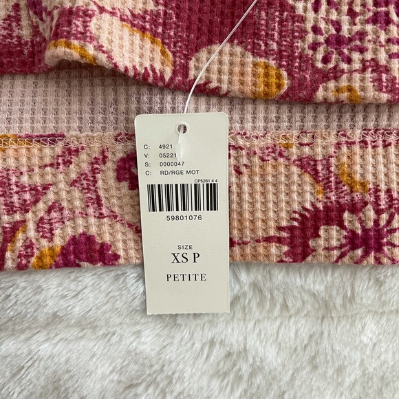 NWT PILCRO TOP petite XS - Picture 3 of 4